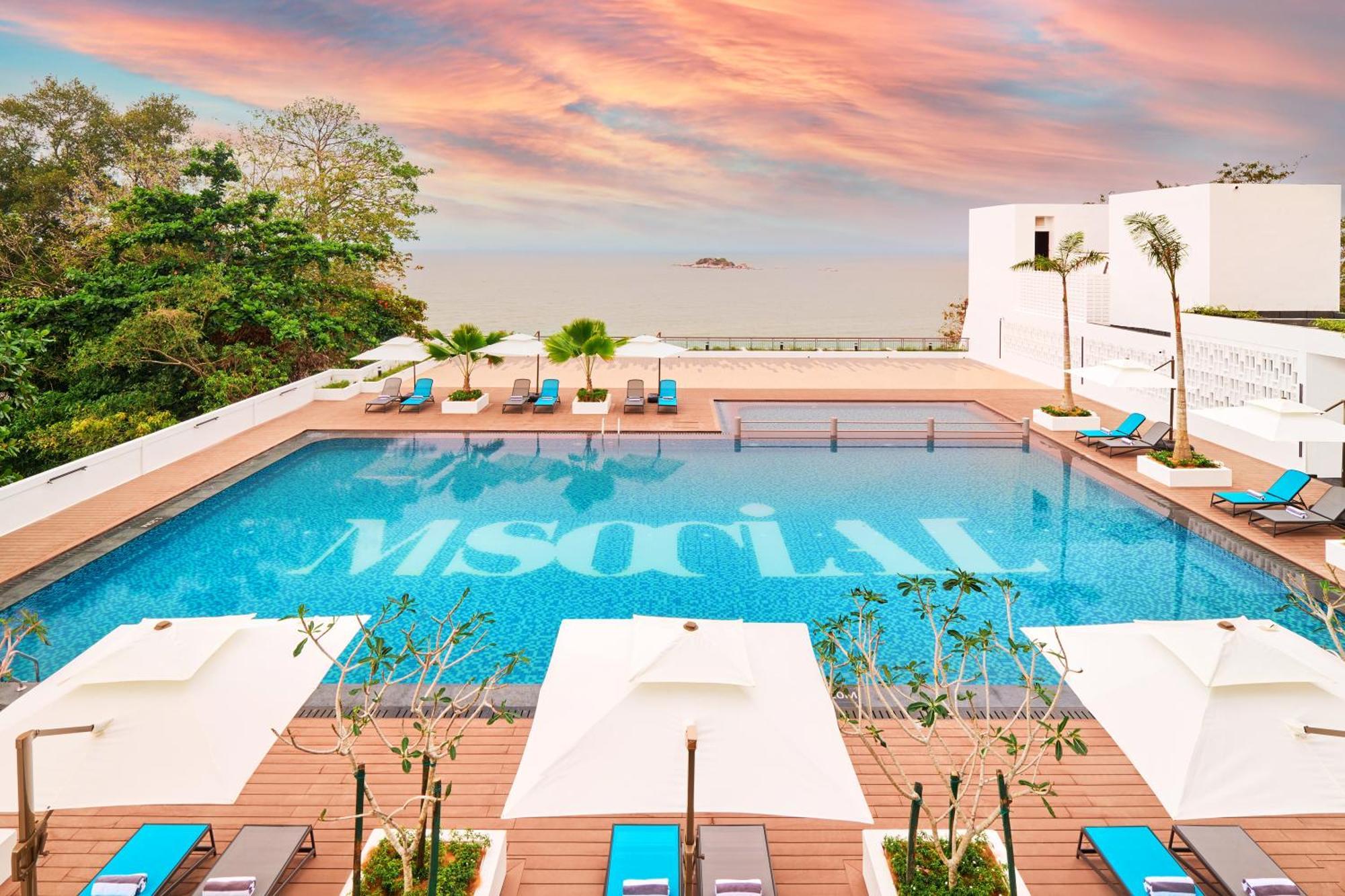 M Social Resort Penang Tanjung Bungah  Exterior photo